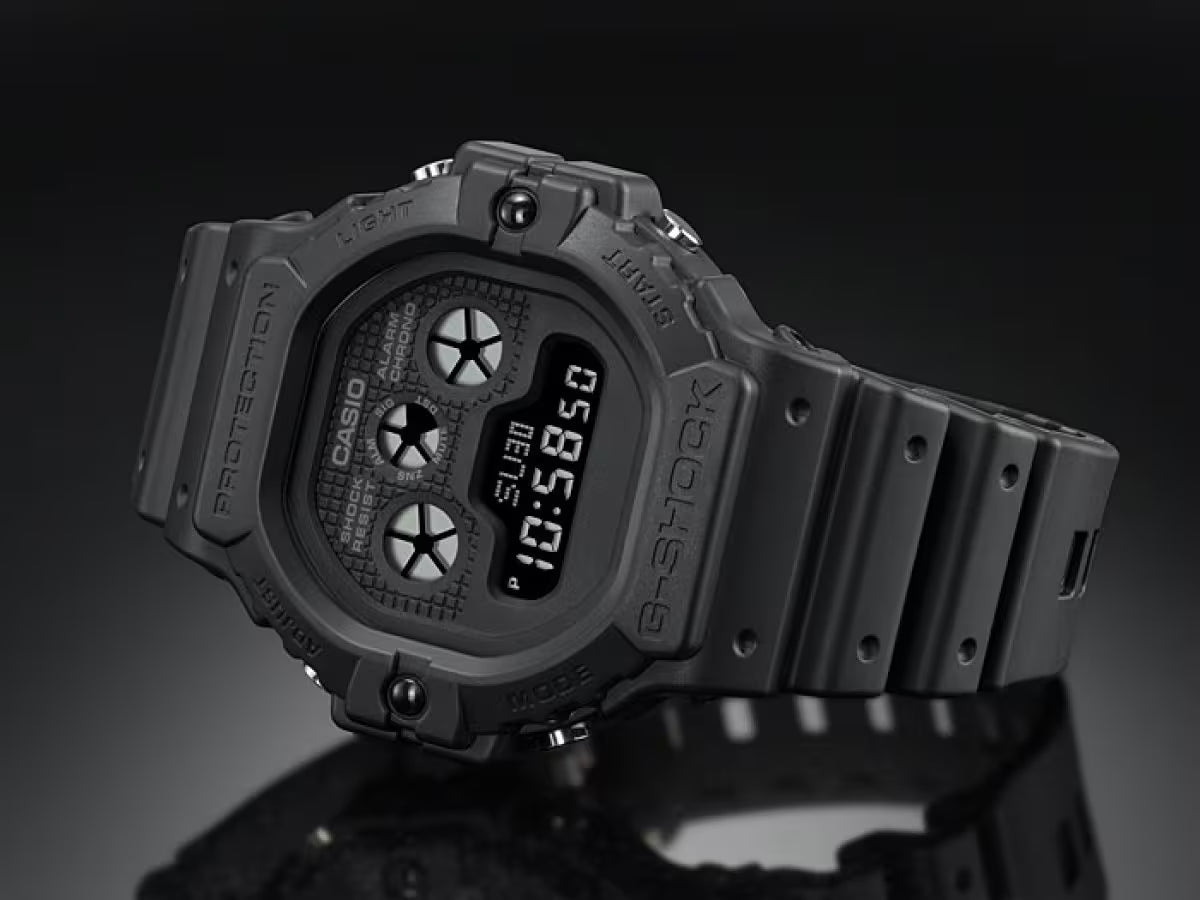Casio G-SHOCK DW-5900BB-1DR – Blackout Series Triple-Eye Digital Watch